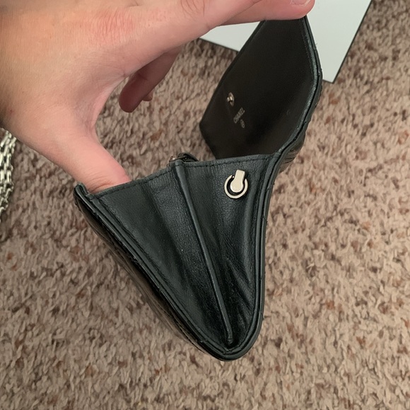 Authentic Chanel wallet on chain w/ D rings, box and bag. 7.75 X 4 X 1.5 inches - Picture 10 of 13